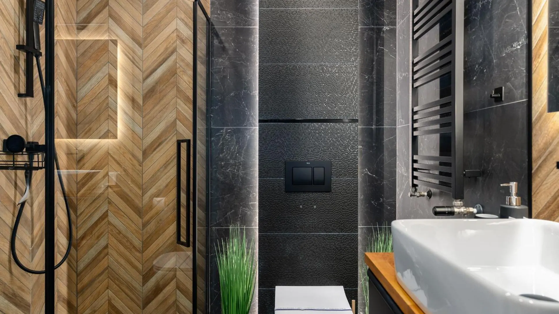 Modern Apartment Gorczynska & Parking & Balcony By Renters Prestige Poznan