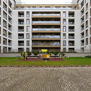 Center With Free Garage By Renters Poznań